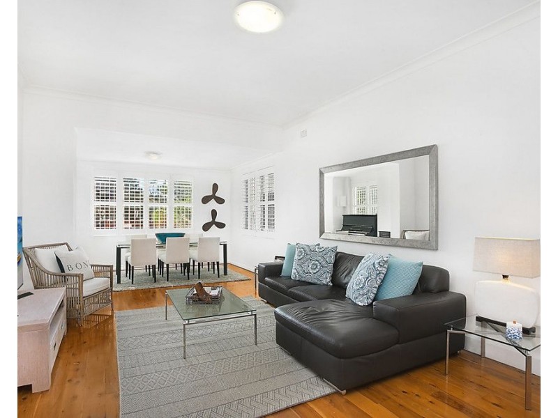 112 Beach Road, North Bondi NSW 2026