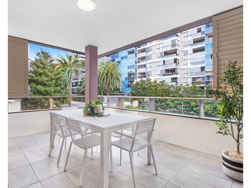 2402/4 Sterling Circuit, Camperdown NSW 2050