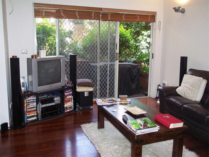 4/211 Old South Head Road, Bondi NSW 2026