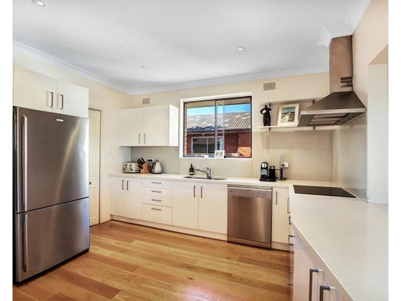 11/39 Wallis Parade, North Bondi NSW 2026