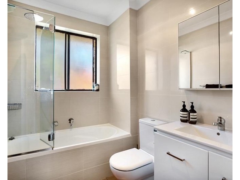 11/39 Wallis Parade, North Bondi NSW 2026