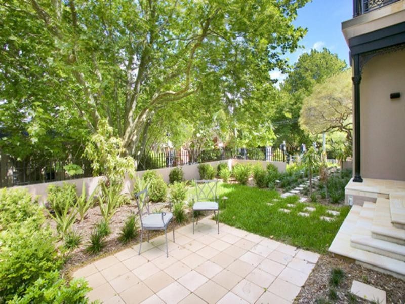 1/12a Trelawney Street, Woollahra NSW 2025