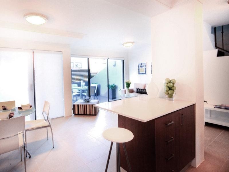 2/353 Old South Head Road, North Bondi NSW 2026