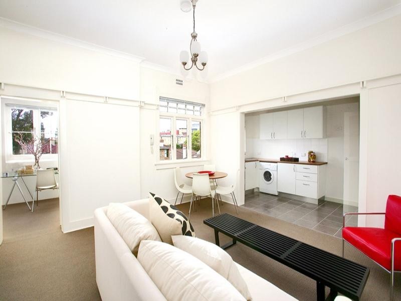 3/143 Old South Head Road, Bondi Junction NSW 2022