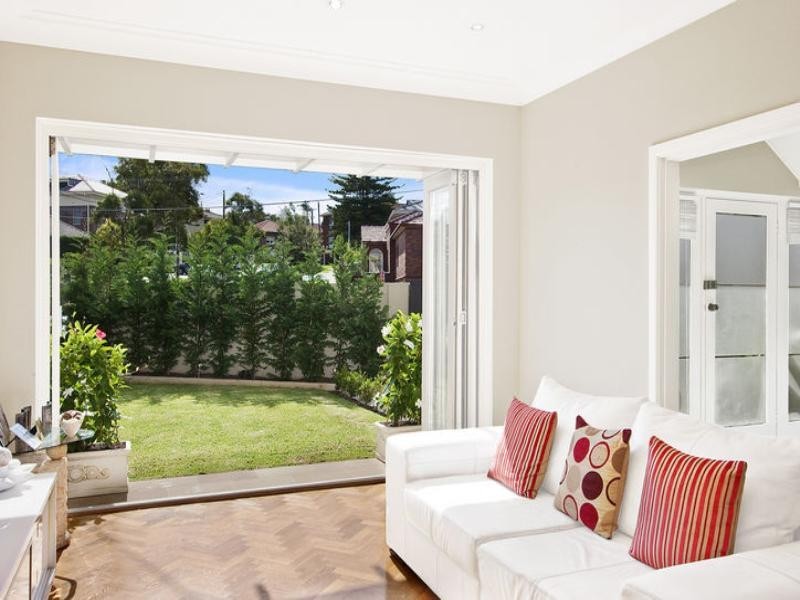 1/733 Old South Head Road, Vaucluse NSW 2030
