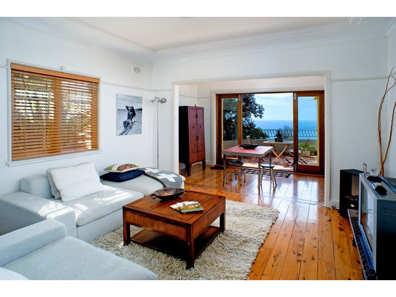 2/15 Wonderland Avenue, Tamarama NSW 2026