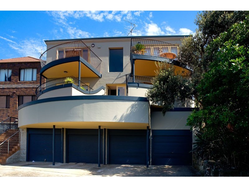 2/15 Wonderland Avenue, Tamarama NSW 2026