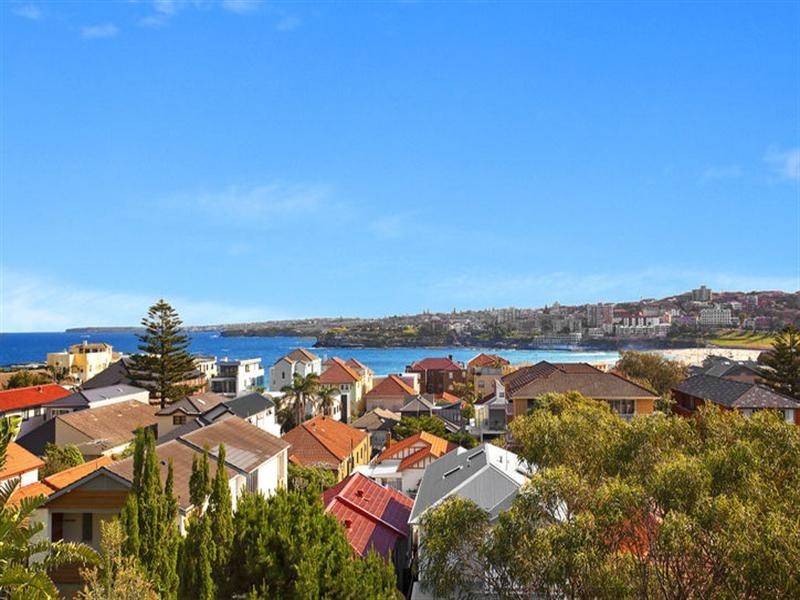 6 Wallis Parade, North Bondi NSW 2026