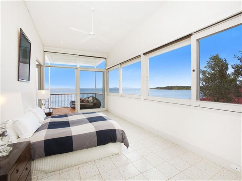 27 Neil Street, Bundeena NSW 2230