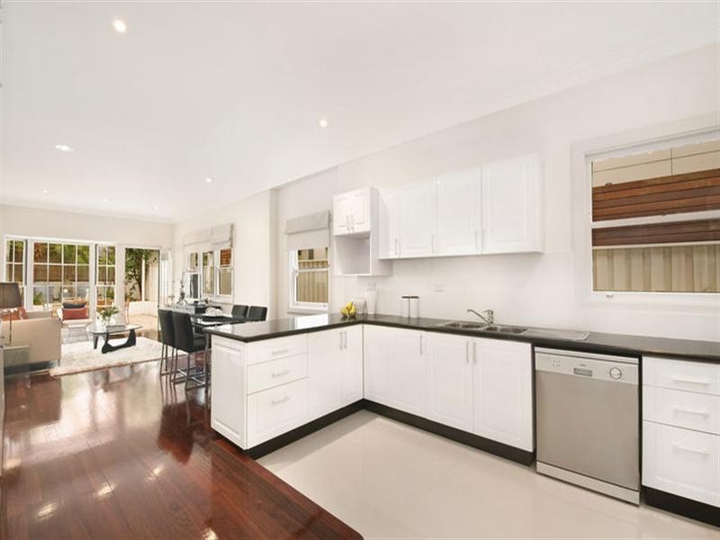 31 Anglesea Street, Bondi NSW 2026