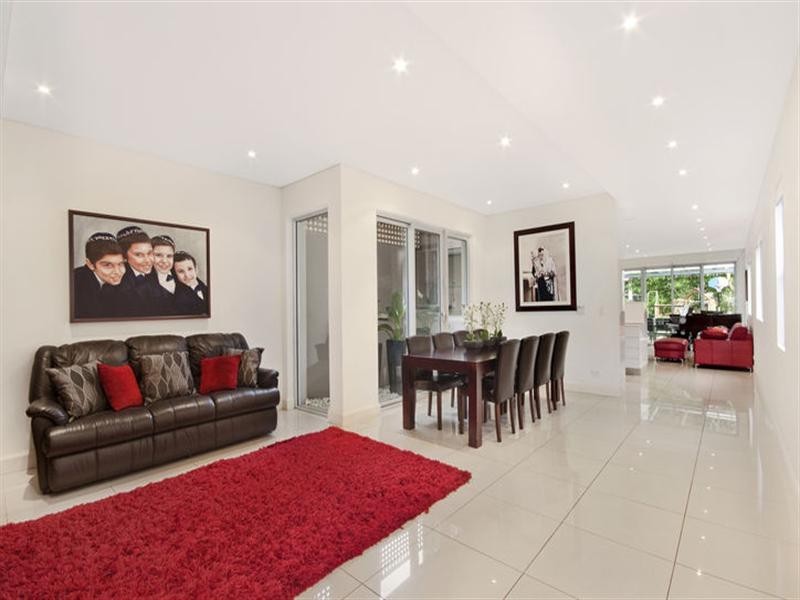 56 Anglesea Street, Bondi NSW 2026