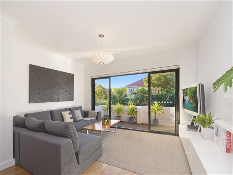 18/10-12 Fletcher Street, Bondi NSW 2026