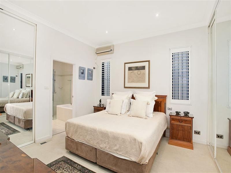 120 Hastings Parade, North Bondi NSW 2026