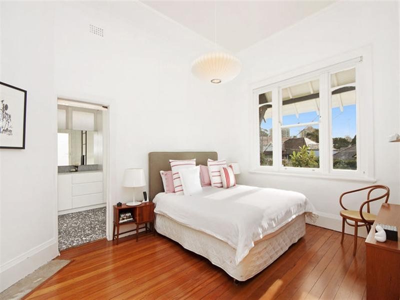 21 Milroy Avenue, Kensington NSW 2033