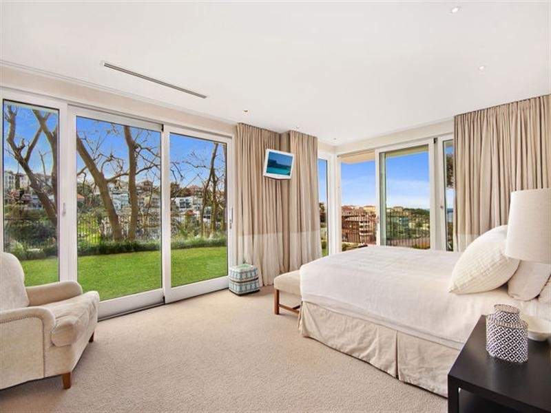 9 Thompson Street, Tamarama NSW 2026