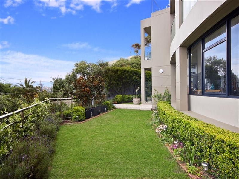 2/28 Carlisle Street, Rose Bay NSW 2029