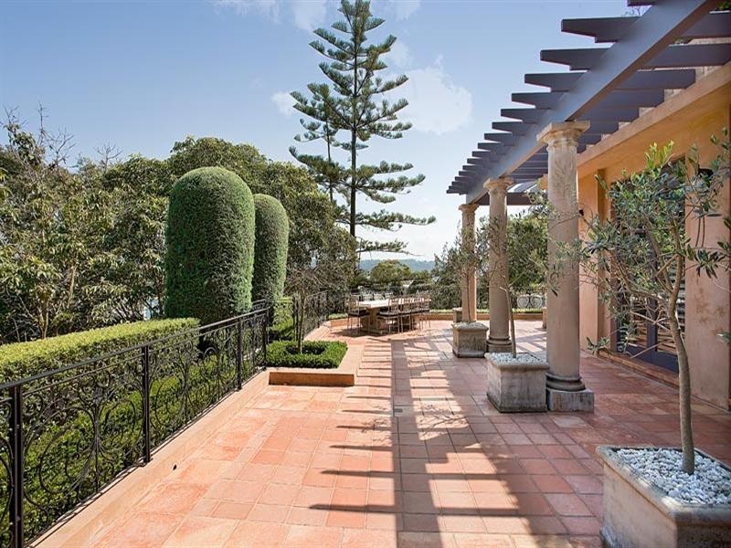 1 Chapel Road (corner Wentworth Road), Vaucluse NSW 2030