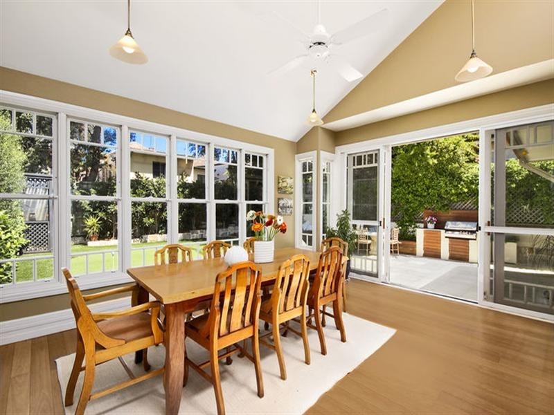 5 Gibson Street (enter via Henrietta Street), Waverley NSW 2024