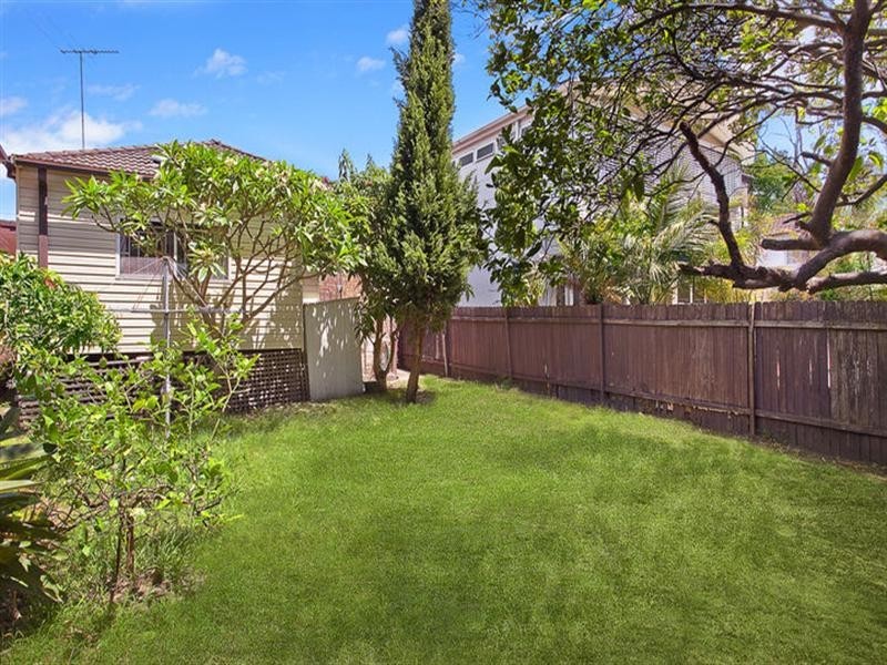 8 Murriverie Road, North Bondi NSW 2026