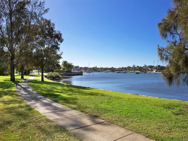 40 Burns Crescent, Chiswick NSW 2046