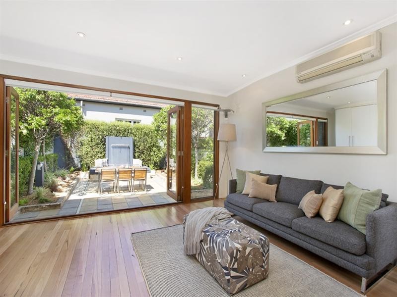 21 Rowley Road, Russell Lea NSW 2046