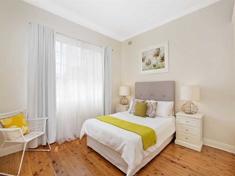 5 Lea Avenue, Russell Lea NSW 2046