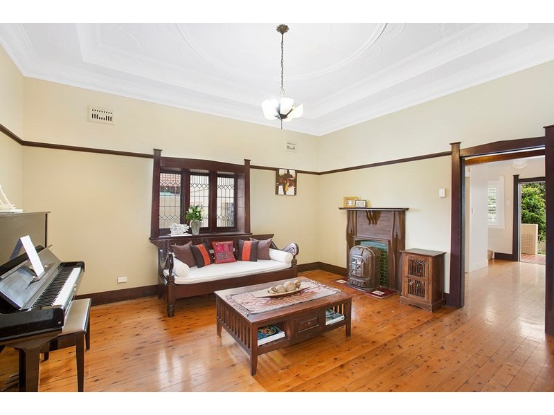 3 Warwillah Road, Russell Lea NSW 2046