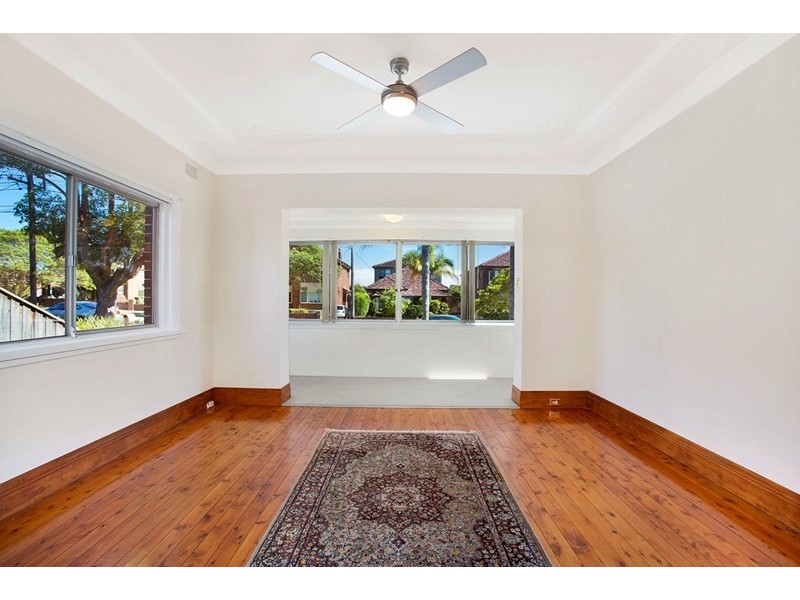 19 First Avenue, Rodd Point NSW 2046