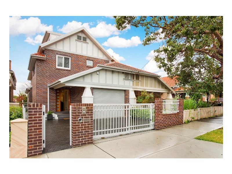 81 First Avenue, Rodd Point NSW 2046