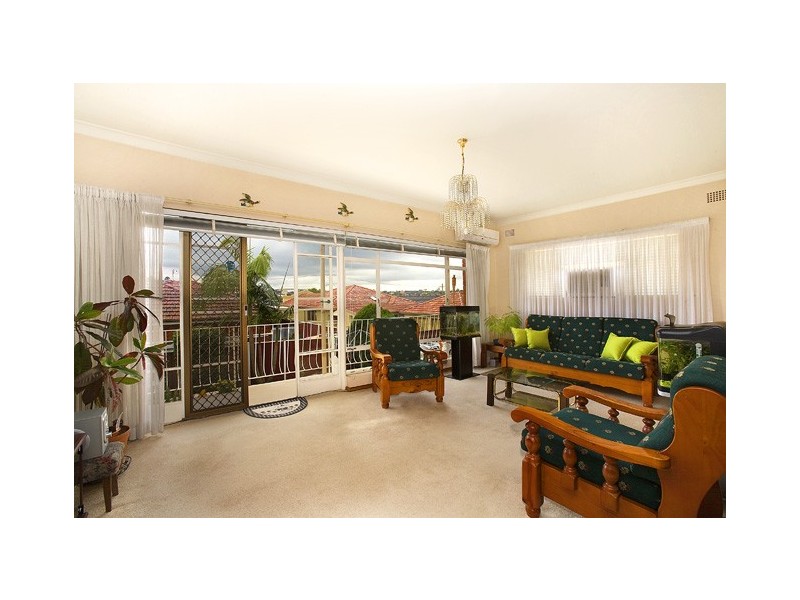 2/30 Bay Road, Russell Lea NSW 2046