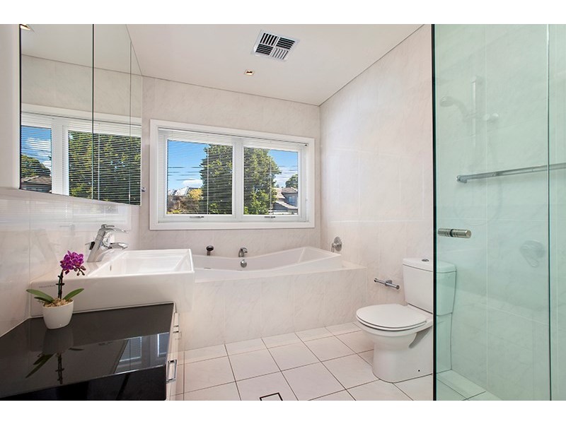 68 Burnell Street, Russell Lea NSW 2046