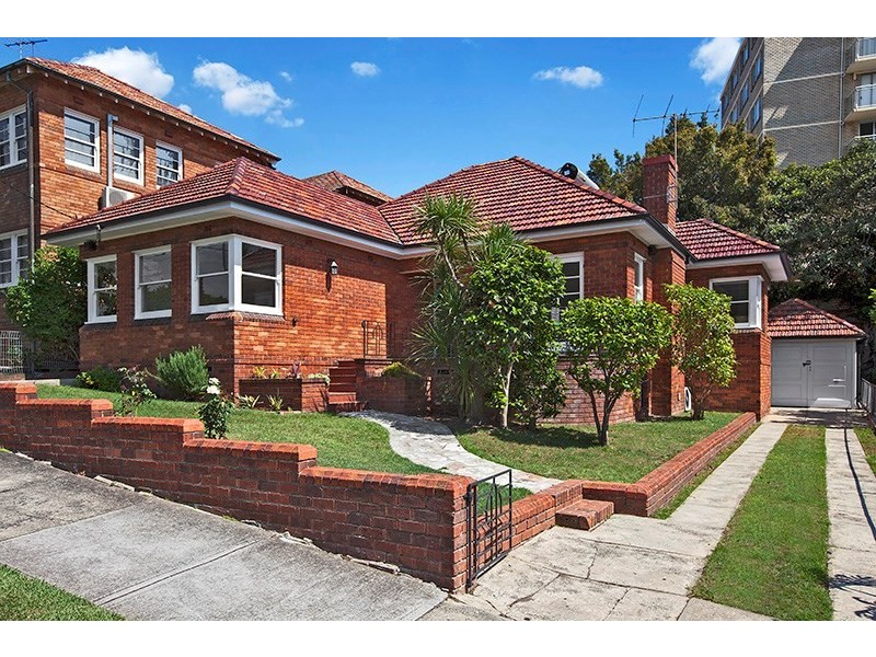 4A Lyons Road, Drummoyne NSW 2047