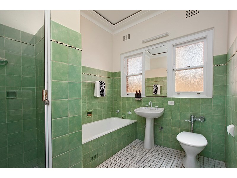 4A Lyons Road, Drummoyne NSW 2047