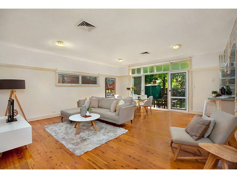 18 Duke Avenue, Rodd Point NSW 2046