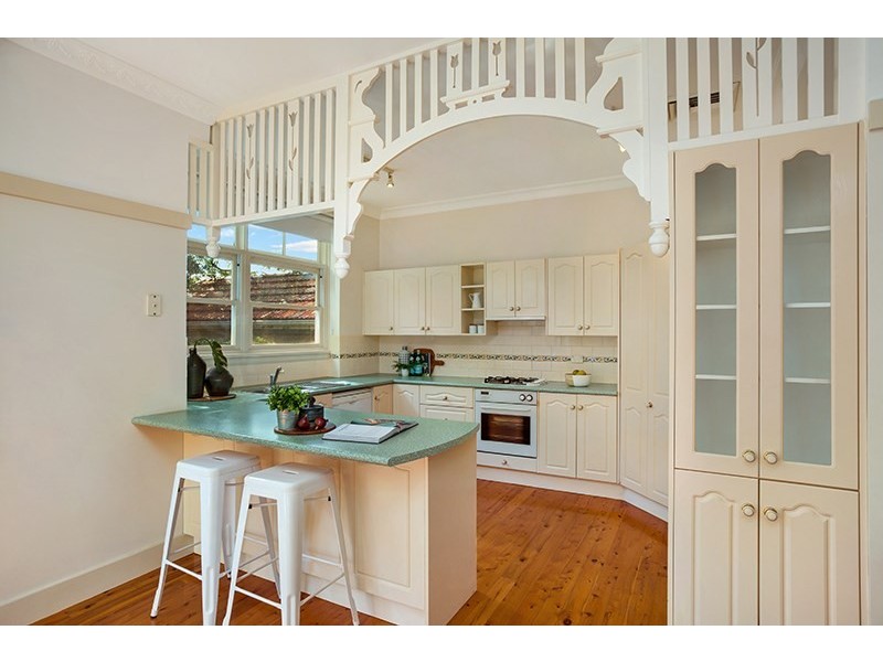 18 Duke Avenue, Rodd Point NSW 2046