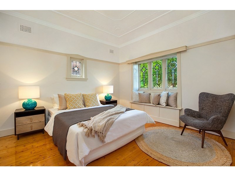 18 Duke Avenue, Rodd Point NSW 2046