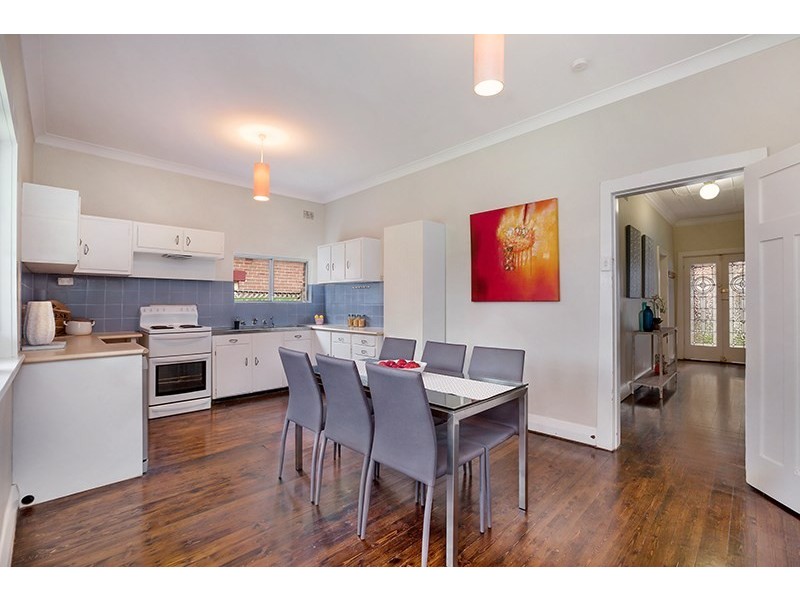 15 Bouvardia Street, Russell Lea NSW 2046