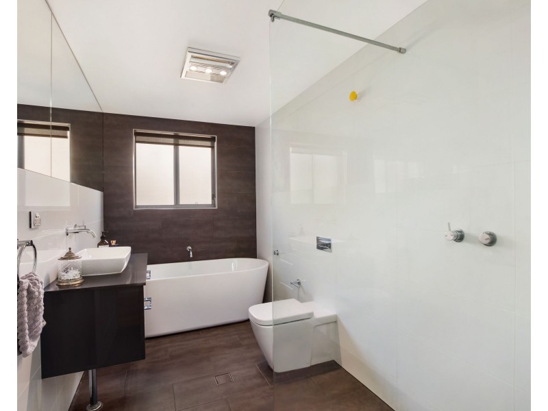 3/60 Kings Road, Five Dock NSW 2046