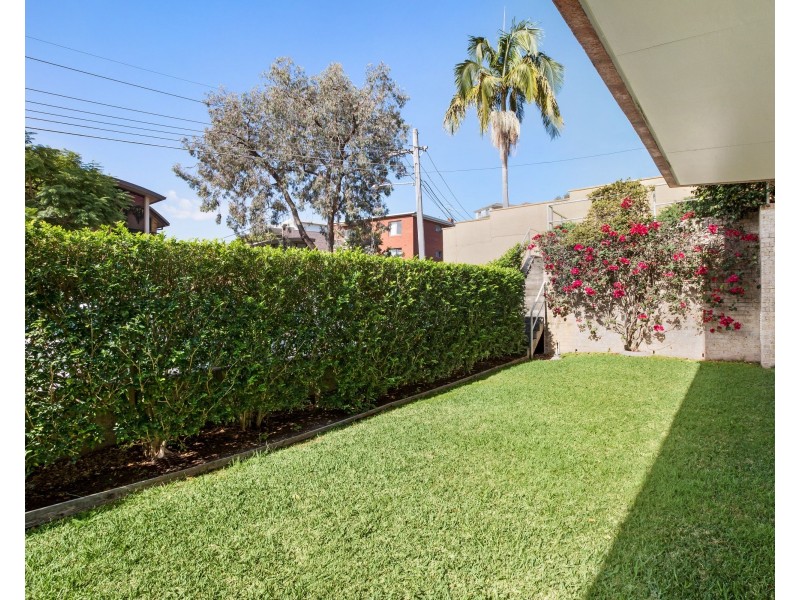 2/1 Raglan Street, Drummoyne NSW 2047