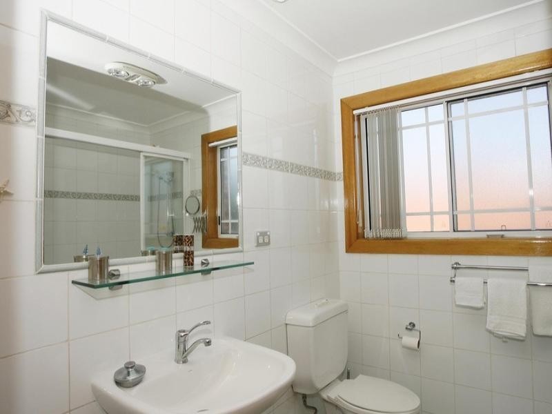 1 Heath Street, Rodd Point NSW 2046