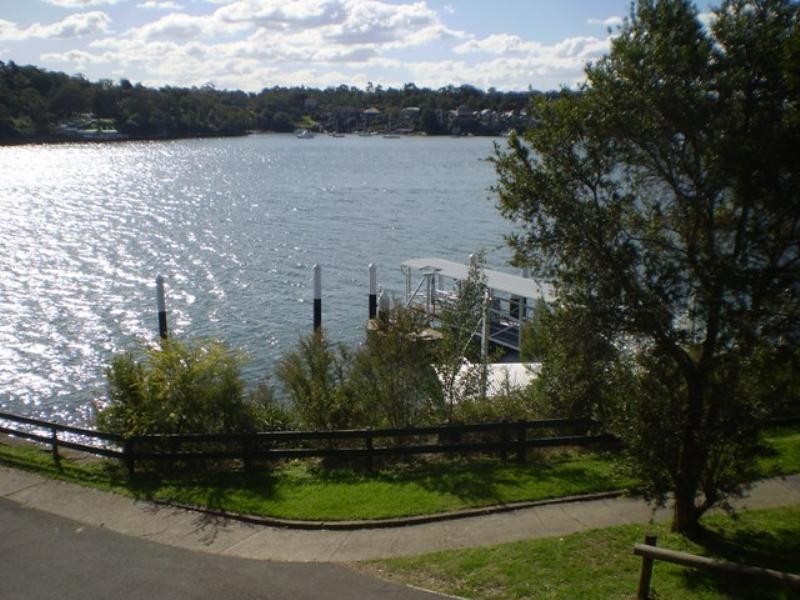 11/13 BORTFIELD Drive, Chiswick NSW 2046