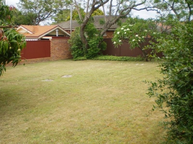4 Brays Road, Concord NSW 2137