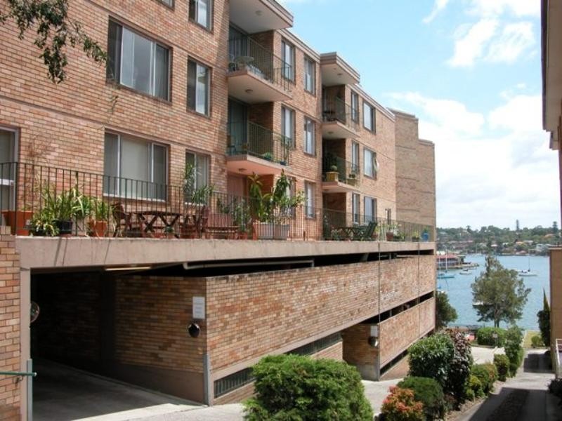 25C/14 Wolseley Street, Drummoyne NSW 2047