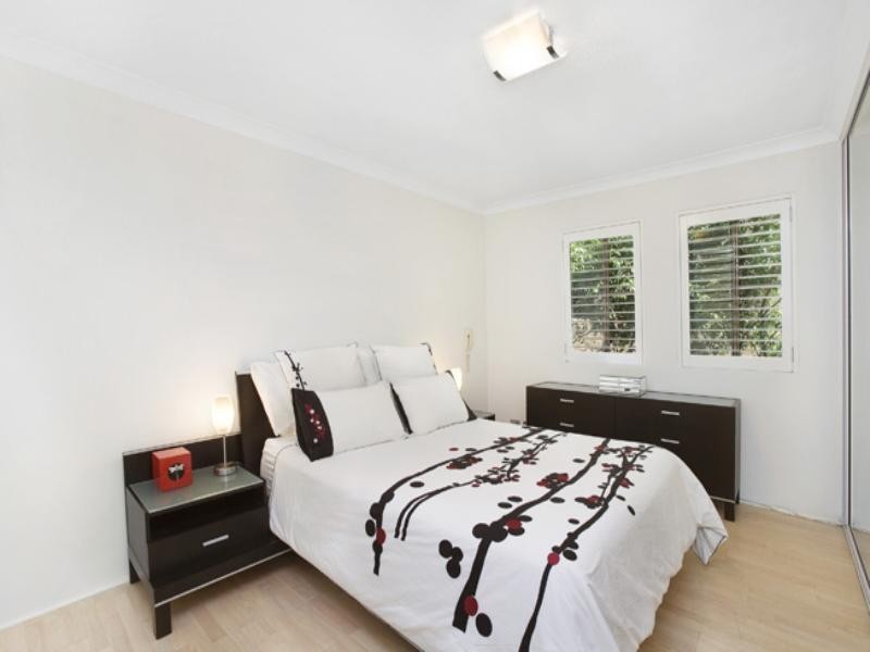 2/1-3 Bay Road, Russell Lea NSW 2046