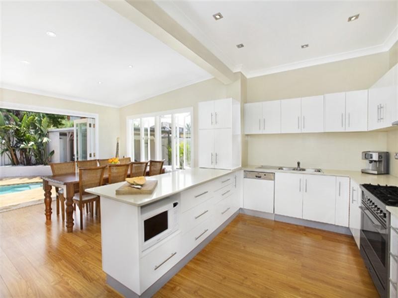 336 Lyons Road, Russell Lea NSW 2046