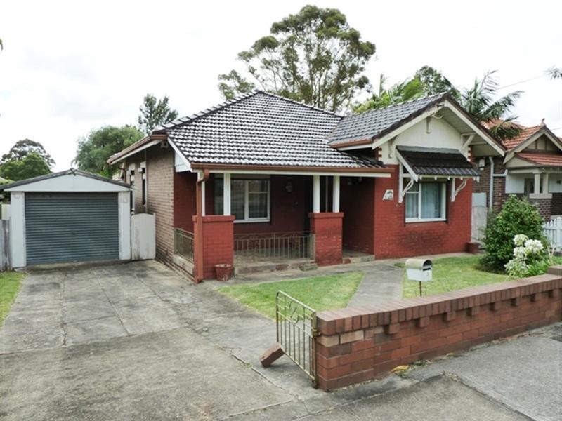 6 Lucas Avenue, Russell Lea NSW 2046