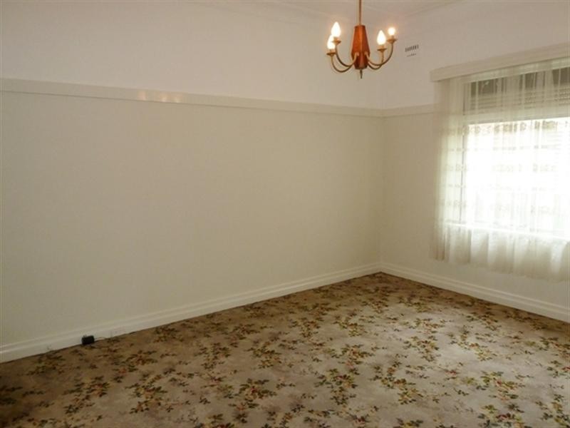 6 Lucas Avenue, Russell Lea NSW 2046