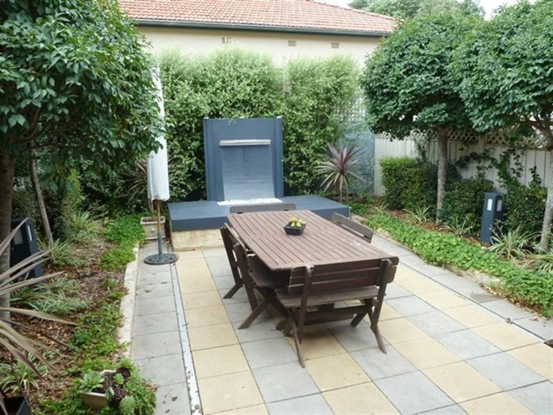 21 Rowley Road, Russell Lea NSW 2046