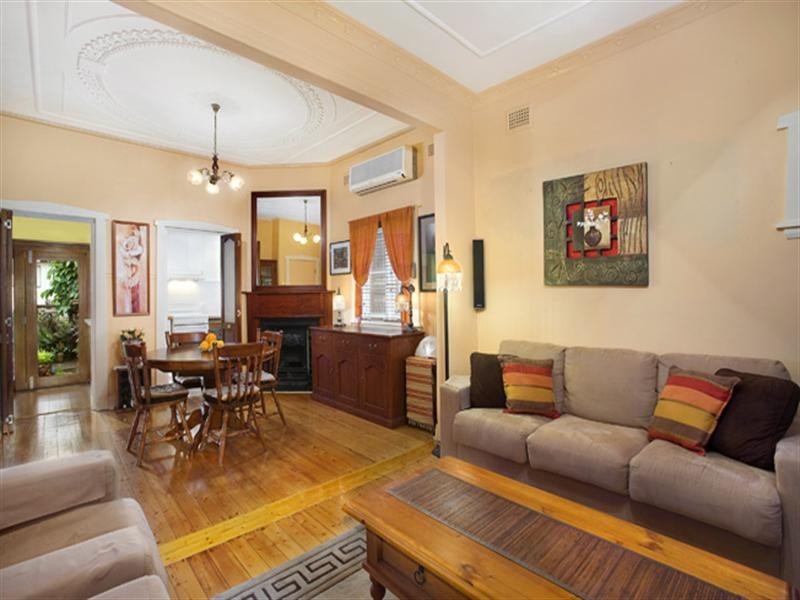 58 Bouvardia Street, Russell Lea NSW 2046