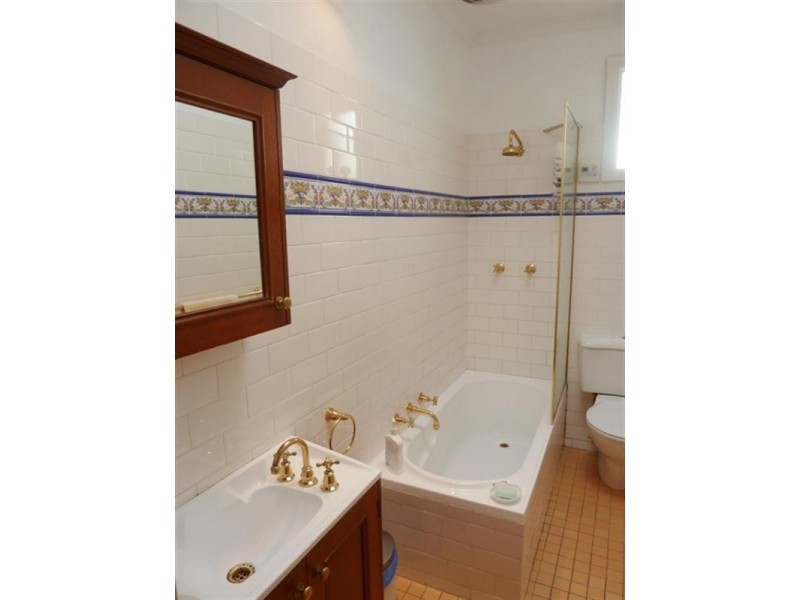 121 Thompson Street, Drummoyne NSW 2047
